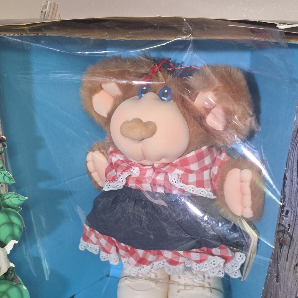 Furskins Cecelia Plush Bear In Box w/ Dress & Shoes Vintage 1980s 11-15in